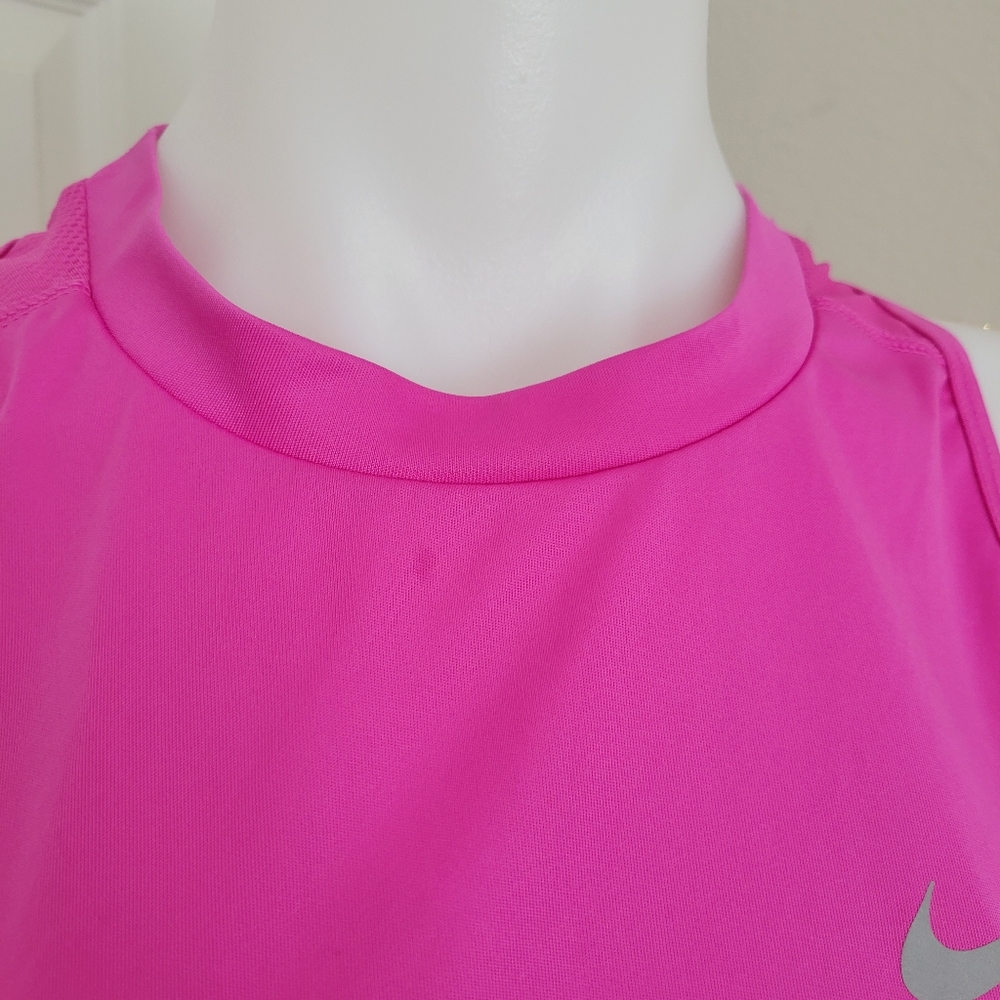2/$25 Nike Running DriFit Mesh Panel Racerback Tank S Bright Raspberry EUC - Picture 9 of 9